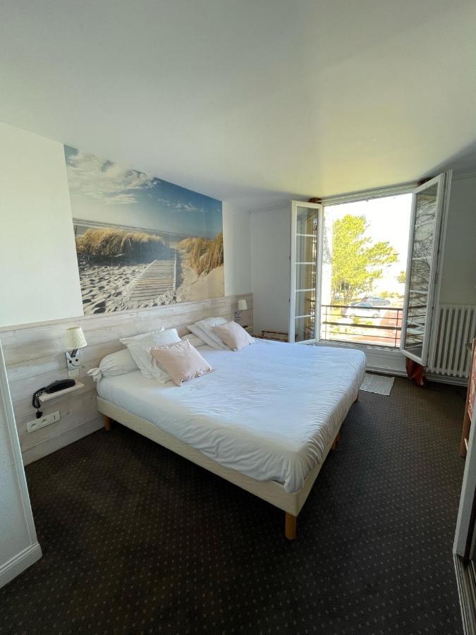 Chez-Marion Hotel Merville-Franceville-Plage Buitenkant foto