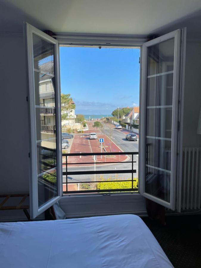 Chez-Marion Hotel Merville-Franceville-Plage Buitenkant foto