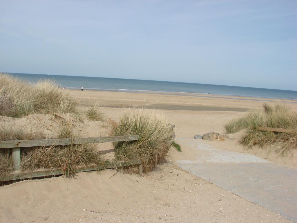 Chez-Marion Hotel Merville-Franceville-Plage Kamer foto